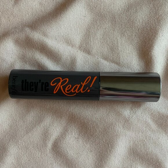 New! Benefit Cosmetics They're Real! Lengthening Mascara Mini Travel Size - Picture 4 of 5